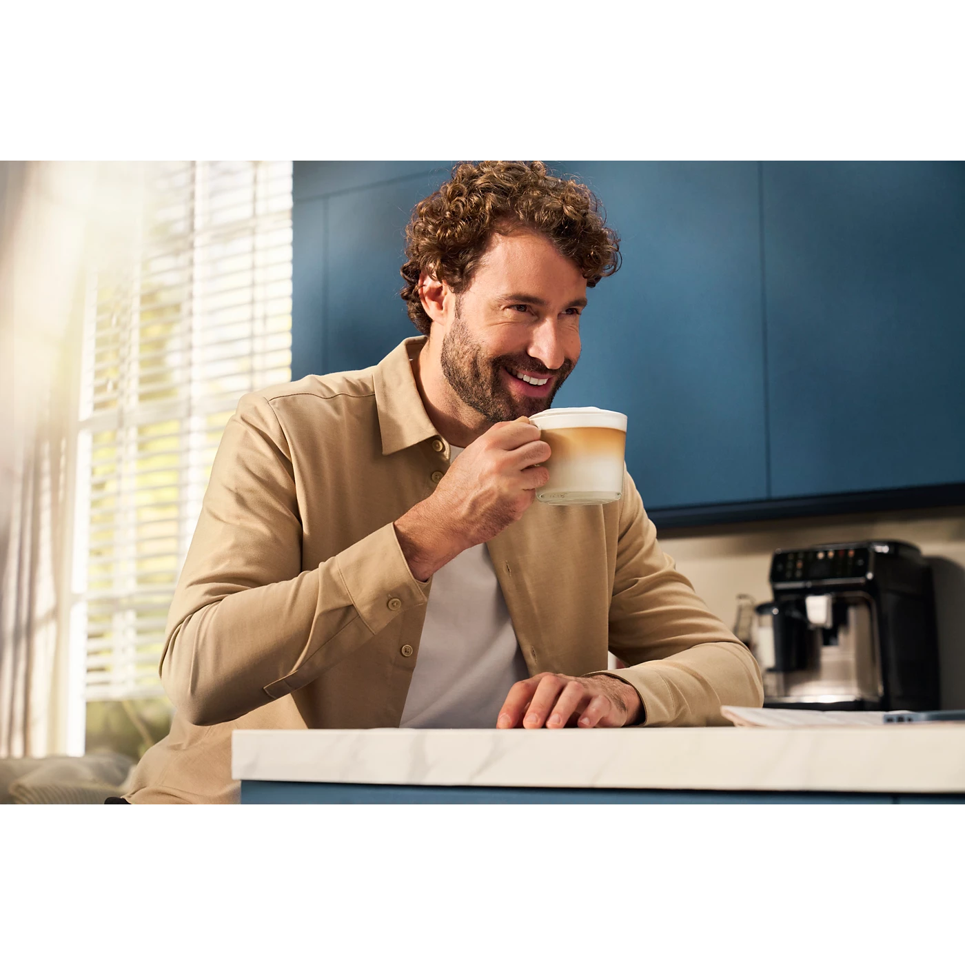 Cafetera espresso Philips EP1224/00 Serie 1000 automática