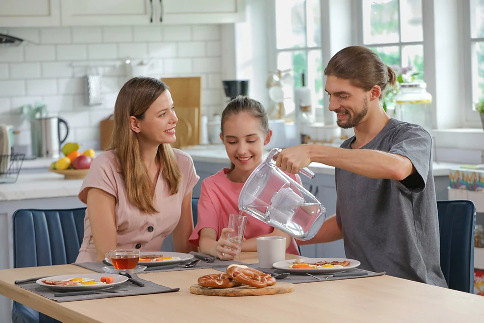 Jarra purificadora de agua Philips con timer 3.4L c/filtro